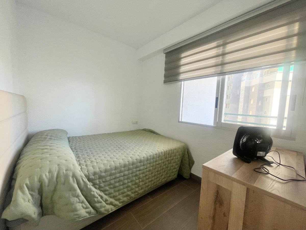 Pintor Solana Poniente Beach Benidorm Luaran gambar