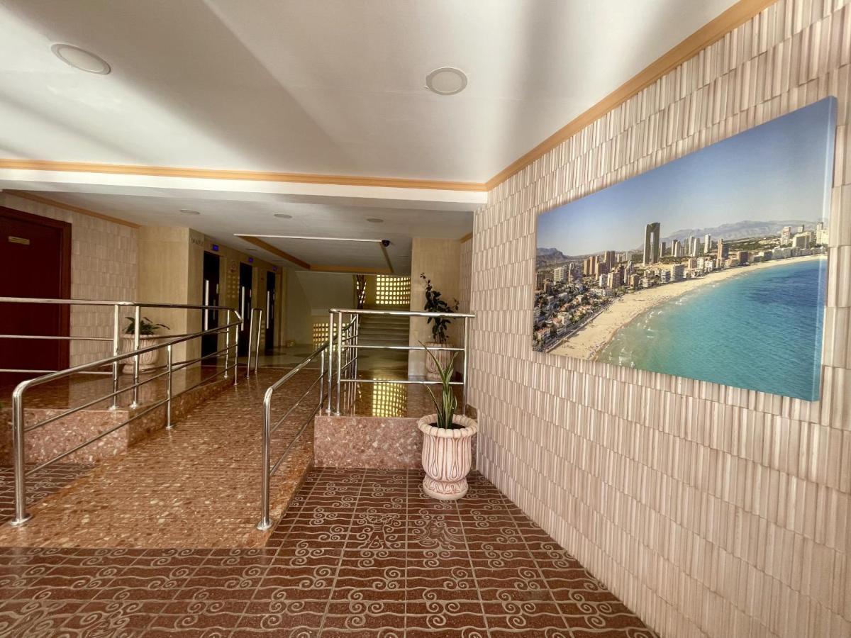 Pintor Solana Poniente Beach Benidorm Luaran gambar